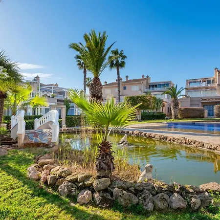 Luxe Met Zuidgerichte Tuin, La Zenia - Playa Flamenca
